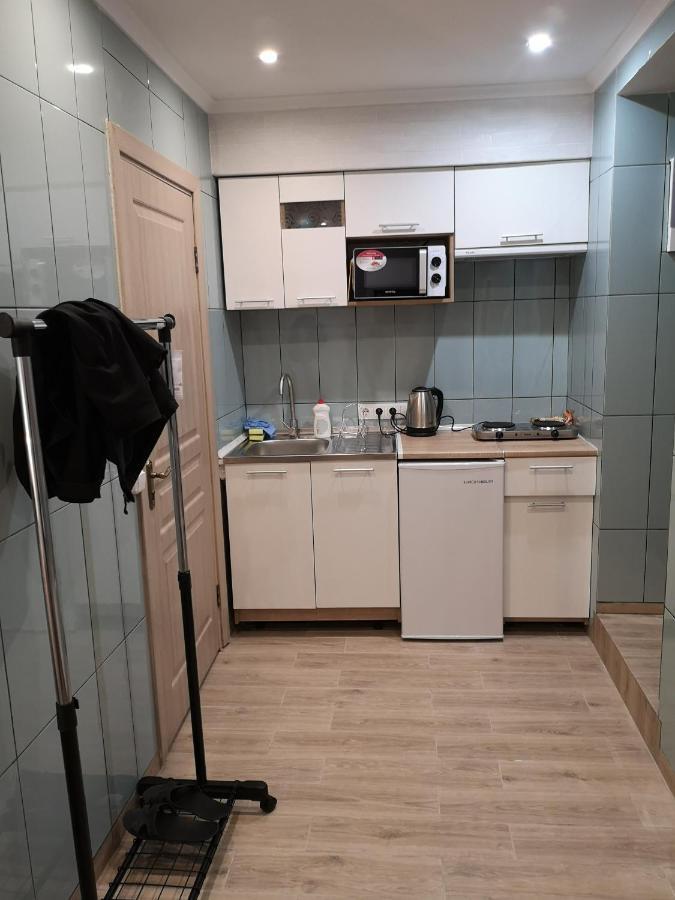 Freedom Apartment On Bazarna Str Leopoli Esterno foto