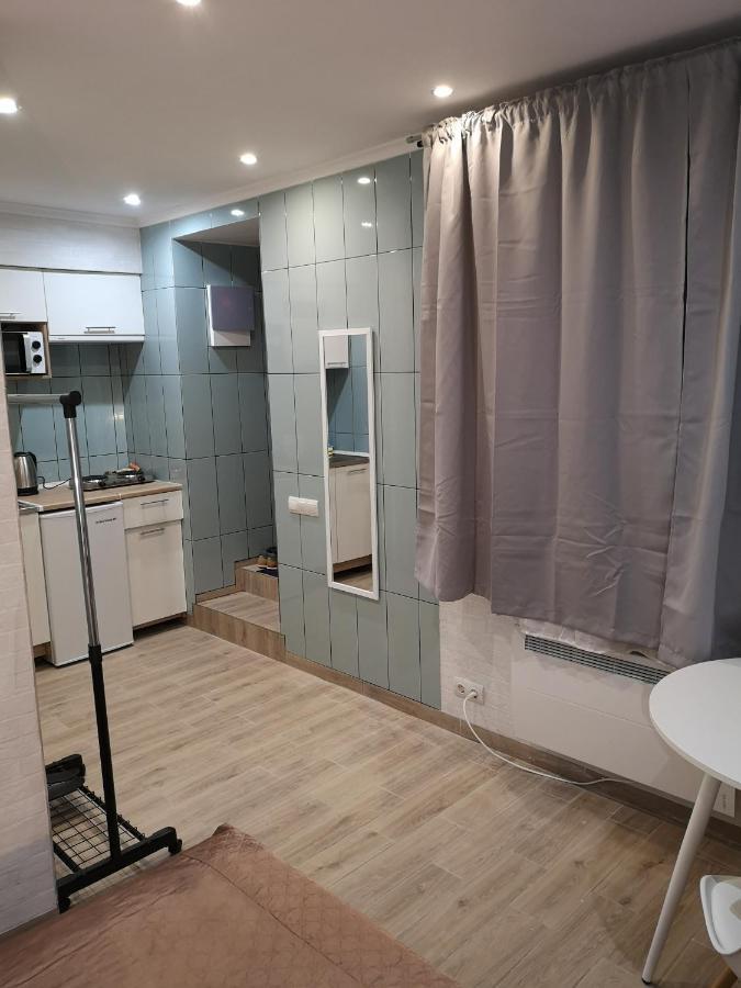 Freedom Apartment On Bazarna Str Leopoli Esterno foto